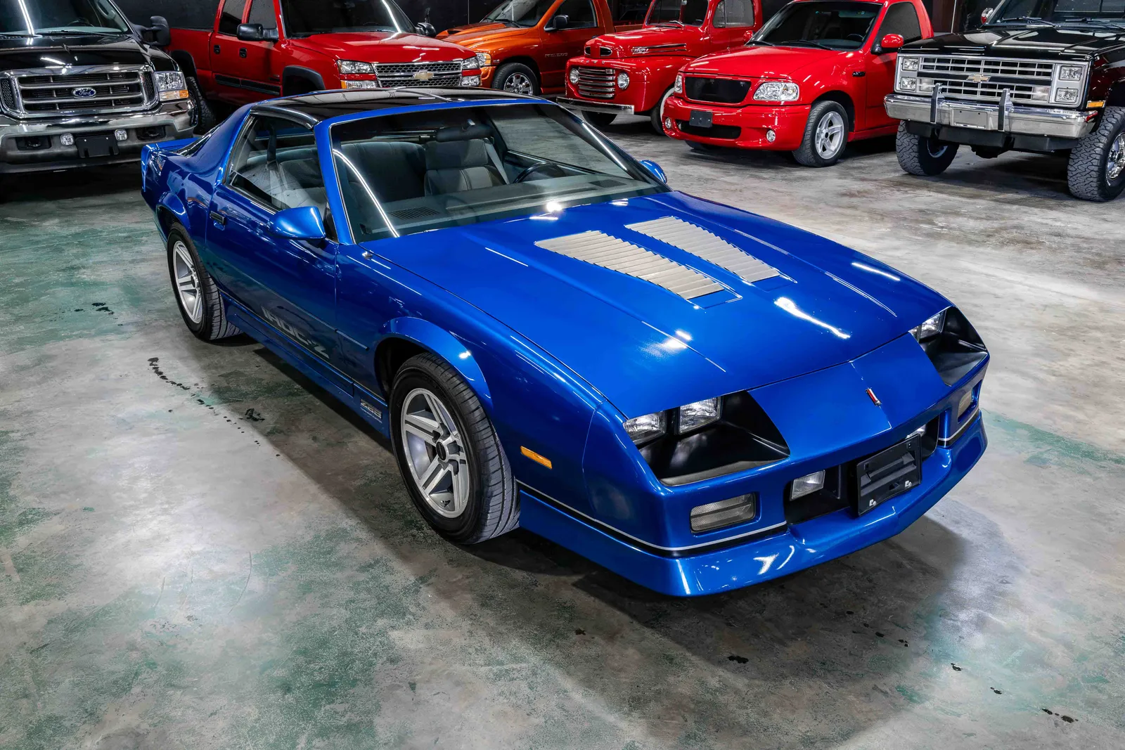 1986-Chevrolet-Camaro-Bright Blue Metallic-141804-39.jpg